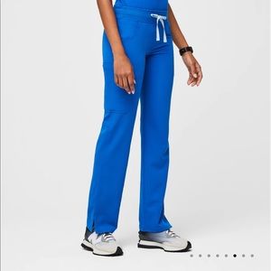 Figs Kade Cargo Scrub Pants